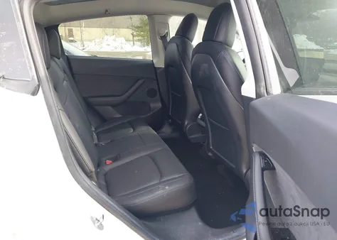 2020 Tesla Model Y Long Range Dual Motor All-Wheel Drive z USA, uszkodzony, nr VIN 5YJYGDEE7LF026353